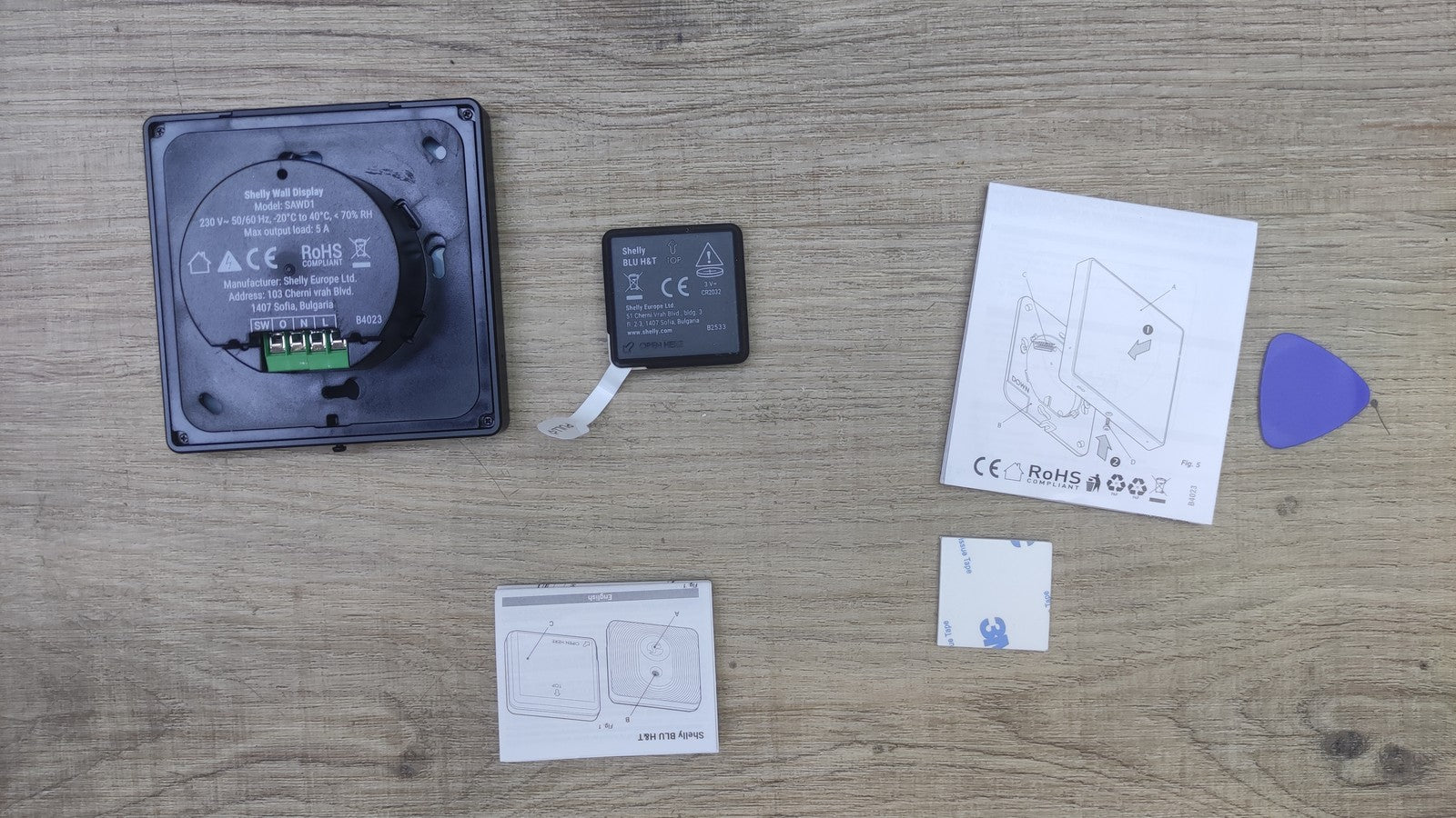 Shelly Wall Display + Blu H&T Sensor Schwarz, I39068