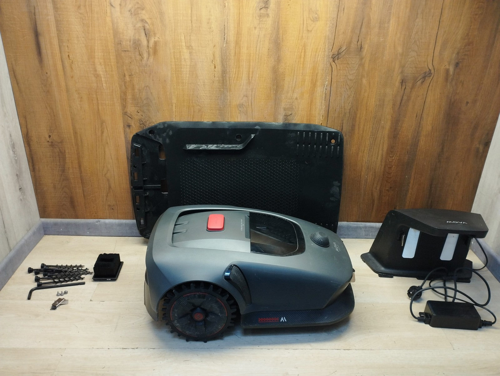 Dreame Mova 1000 Mähroboter (MLLM4110) bis 1.000 m² 3D-LiDAR kabellos, I39599