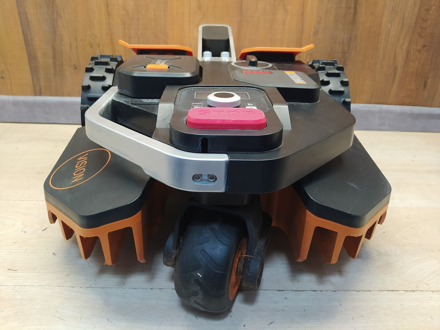 WORX Landroid Vision M600 Mähroboter ohne Begrenzungskabel WR206E.1