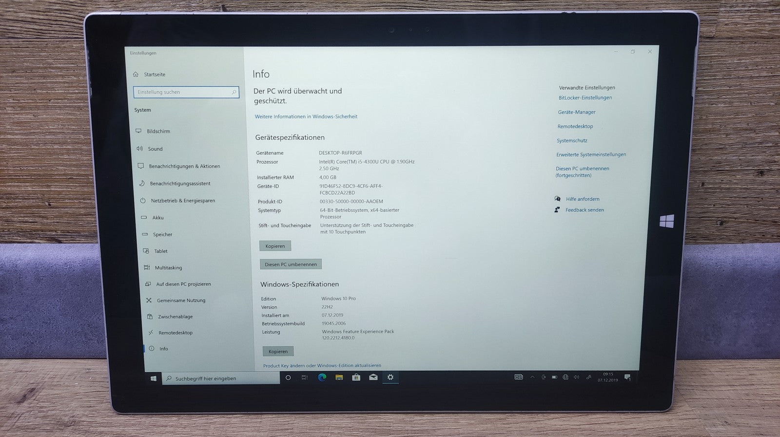 Microsoft Surface Pro 3 Tablet 12" Touch 2560x1440 Intel i5-4300U 4GB 256GB WiFi