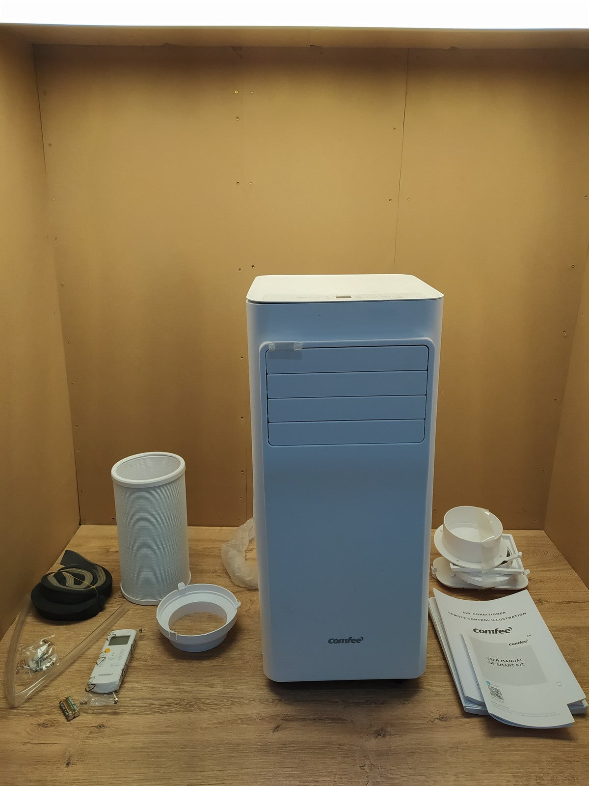 Comfee CPPA-09CRN7-QB6 Mobiles Klimagerät Breezy Cool Pro 2,6, EEK:A, 9.000 BTU