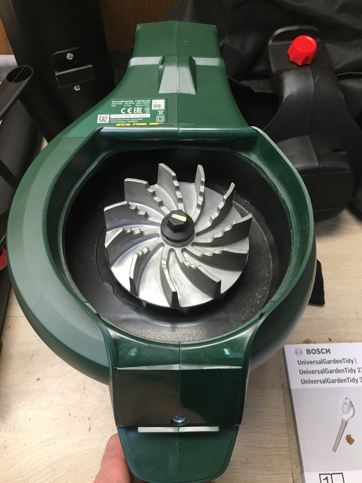 Bosch Laubsauger/Laubbläser UniversalGardenTidy 2300, 2300 W, I36799