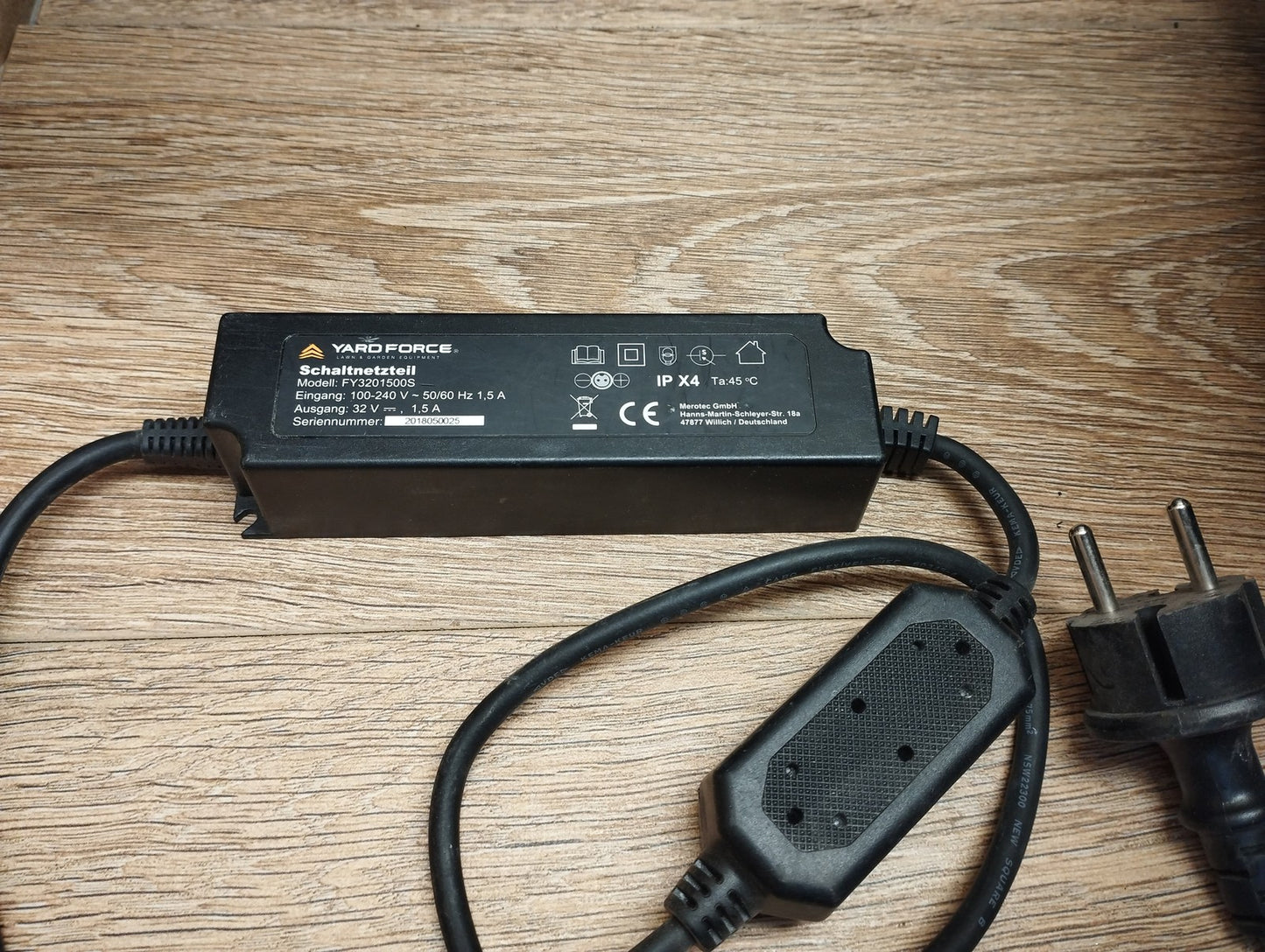 YARD FORCE Mähroboter NX100i bis zu 1000 qm, I40009
