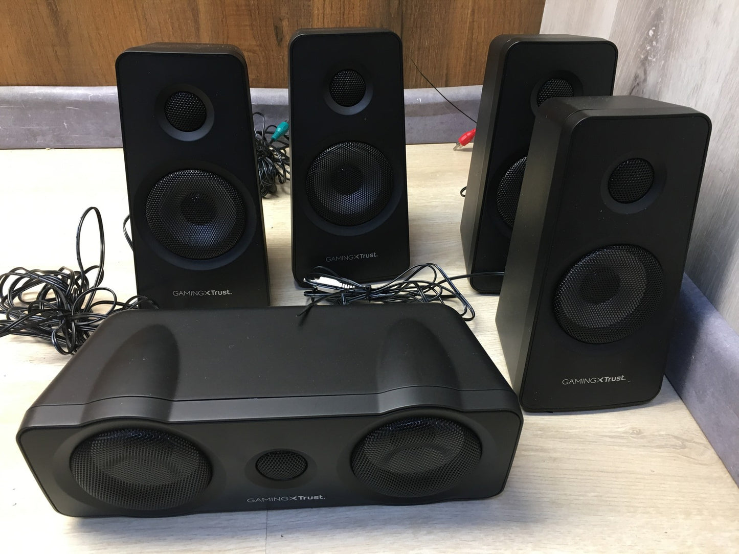 Trust Gaming 21738 GXT 658 Tytan 5.1 Lautsprecher mit Subwoofer, I36723