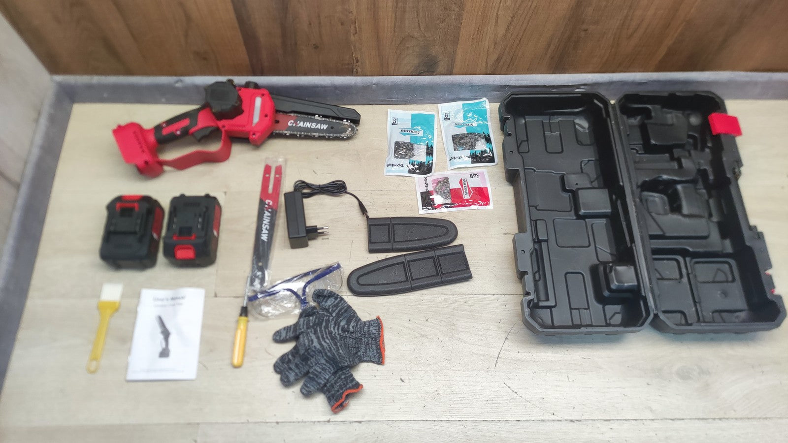 VIWKO 6C10S Akku-Kettensäge 1300W, 6 Zoll & 8 Zoll, mit 2x Akku 4,0Ah, I38249