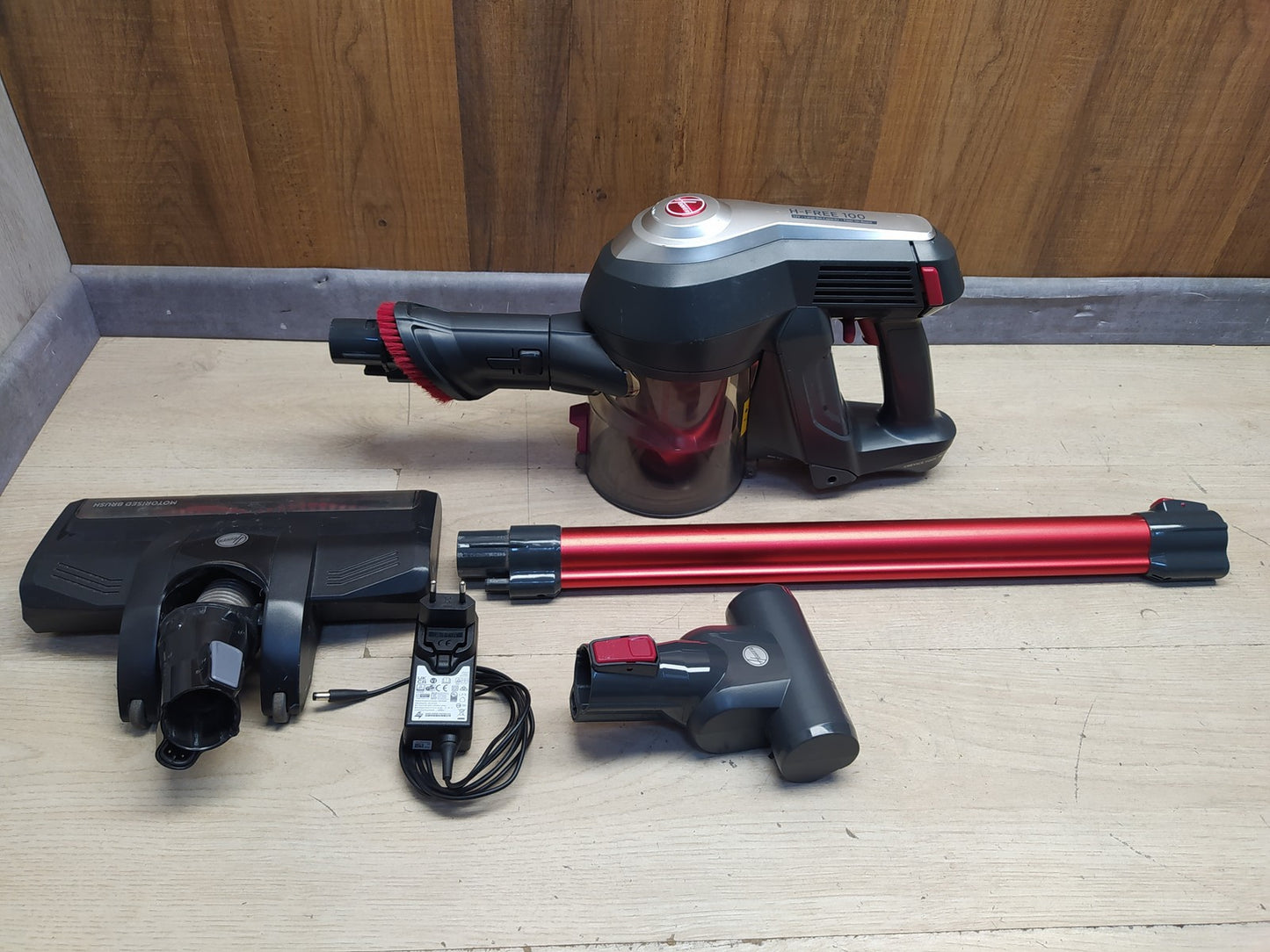 Hoover H-FREE 100 Akku-Staubsauger 94LD1824, kabellos, I38952