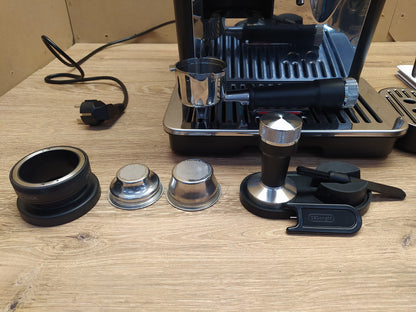 De'Longhi La Specialista Arte EC9155.MB Espressomaschine mit Mahlwerk, I39360