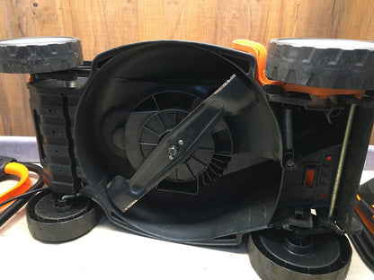 LawnMaster CLMF2434G Akku-Rasenmäher 24V, 34cm, mit 2x Akku, I37048