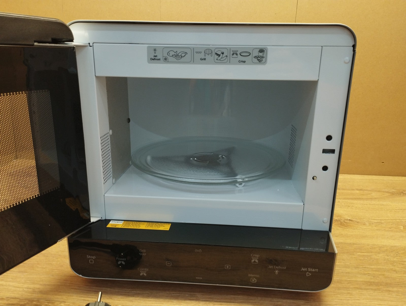 Whirlpool MAX 38 SL Mikrowelle 13L 700W, I39498