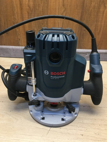 Bosch kabelgebundene Oberfräse GOF 20-12, 2000W, I39896