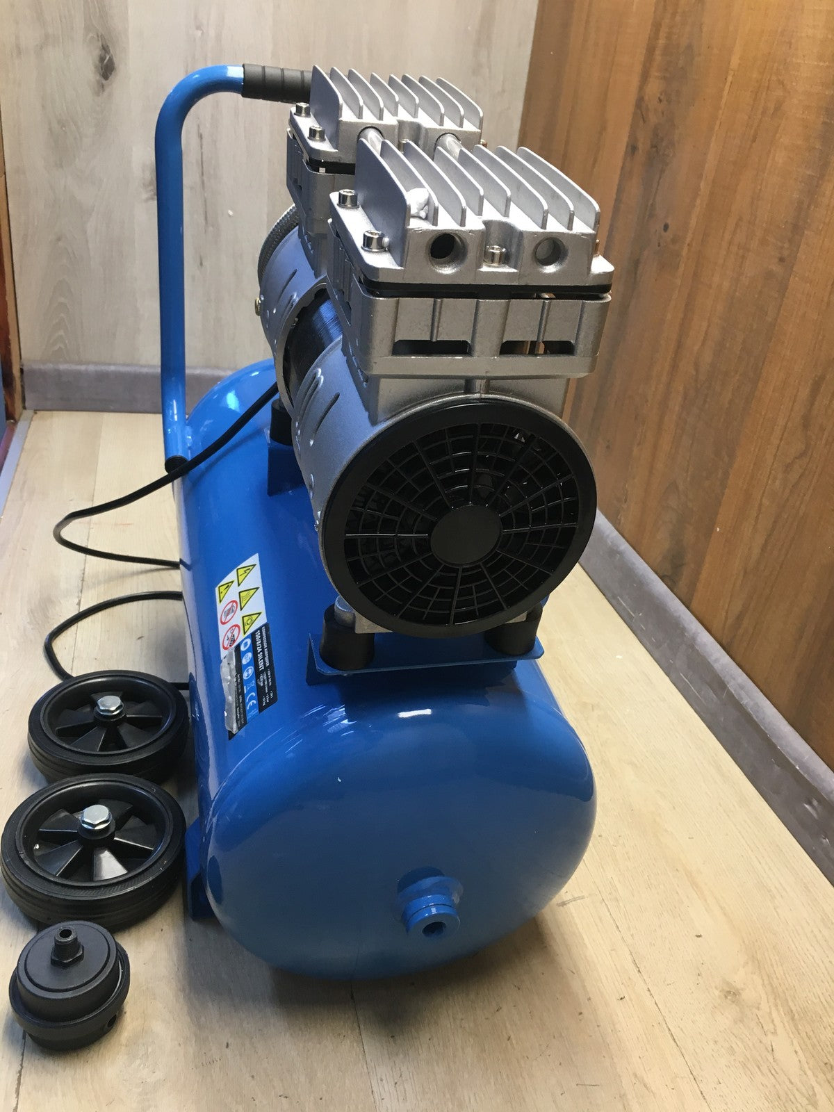Güde 50136 Kompressor Airpower 150/8/24 Silent (0,75 kW, 230V, 8 bar), I37939