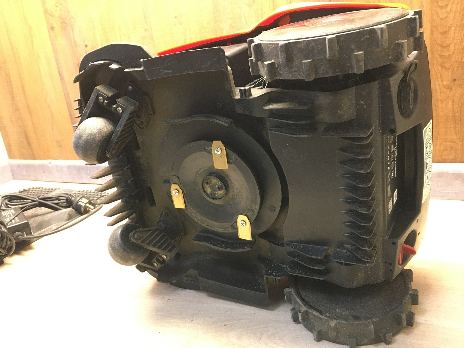 Yard Force FORCE Mähroboter COMPACT 300RBS bis zu 300 qm, I38183