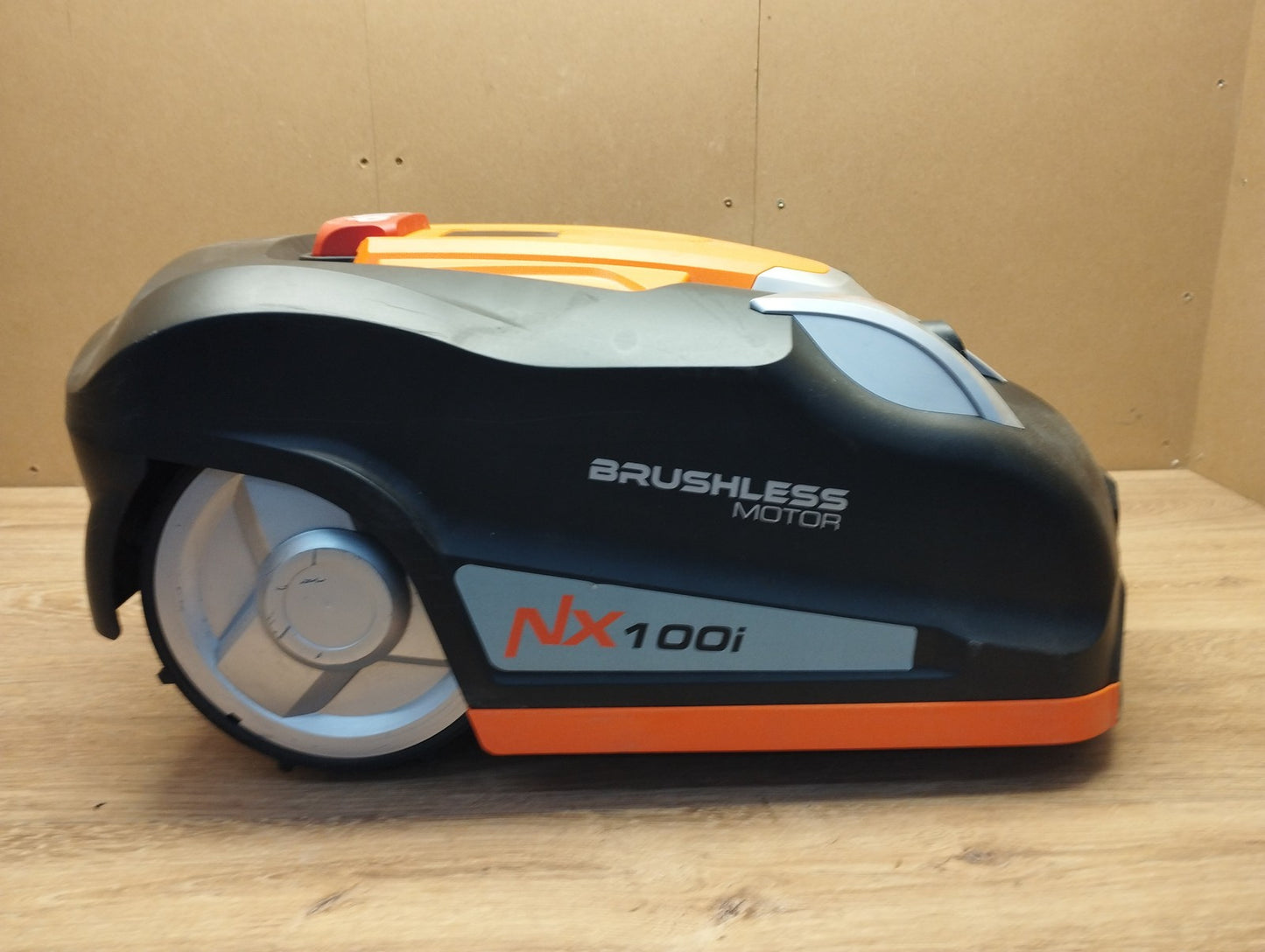 YARD FORCE Mähroboter NX100i bis zu 1000 qm, I40009