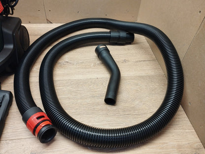 Bosch UniversalVac 15 Nass-/Trockensauger 06033D1100, I40769