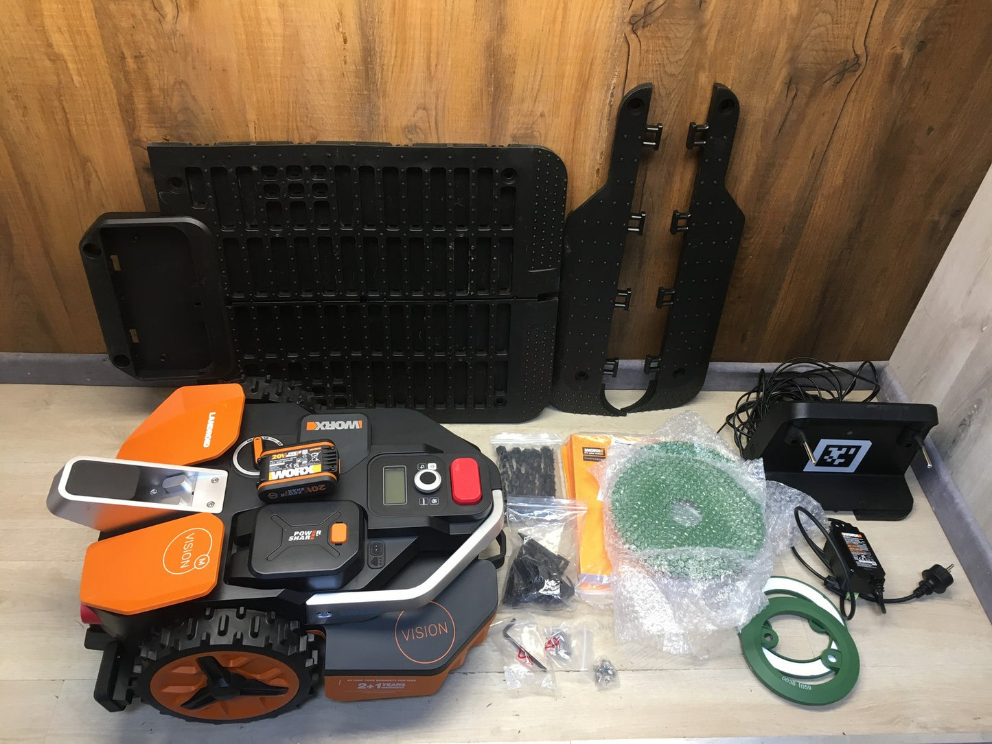 WORX Landroid Vision M600 Mähroboter ohne Begrenzungskabel WR206E.1 I38269