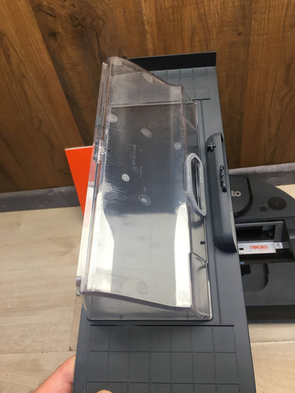 Neato Robotics D8 Intelligenter Staubsaugerroboter , I39406