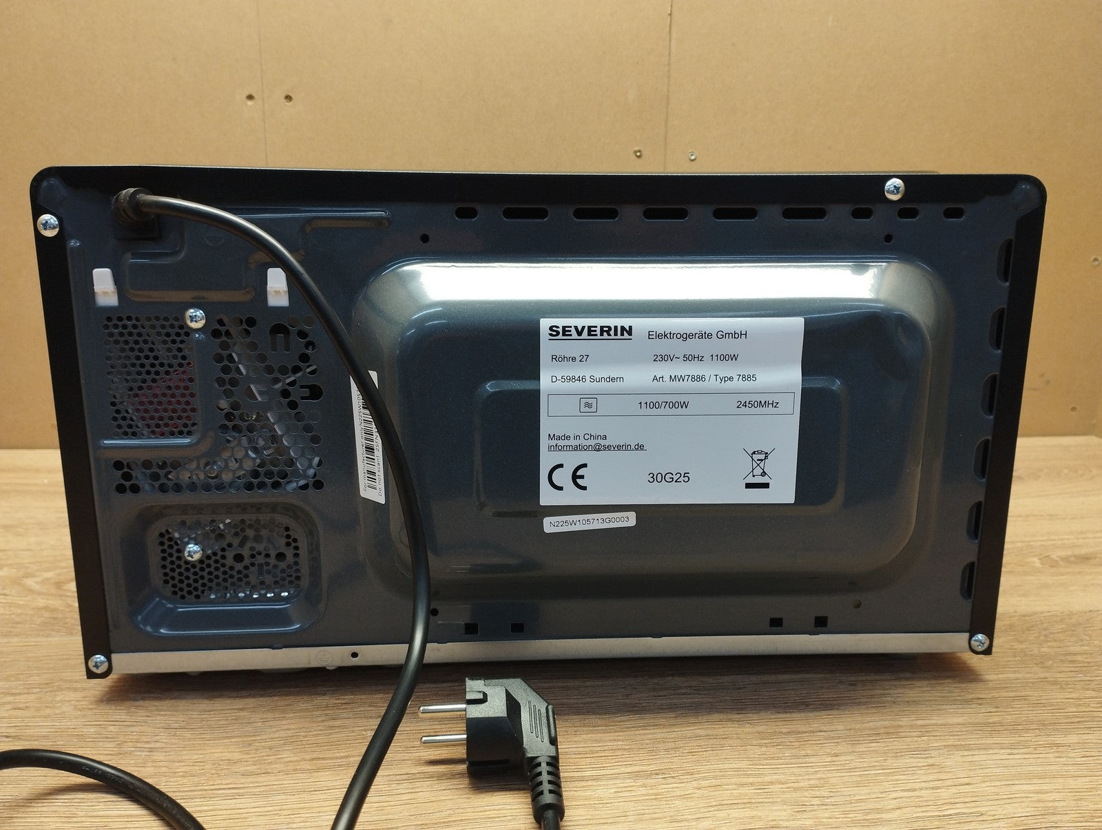 Severin MW 7886 Mikrowelle 17L 700 W Schwarz (7886000), I39427