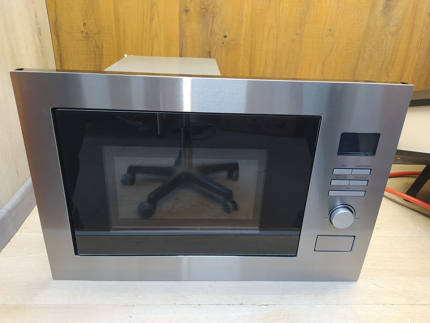Bomann MWG 3001 H EB Einbaumikrowelle mit Grill und Heißluft, 25L, 900W, I38706