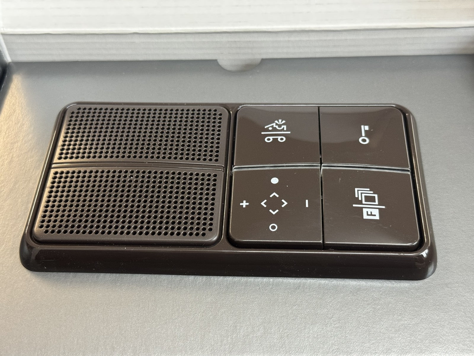 Jung TKM Innenstation Audio Komfort TK IS CD M 514 BR (braun) I12019