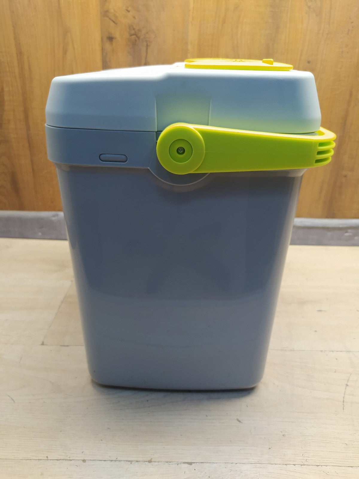 SEVERIN KB 2924 Elektrische Kühlbox (19 L) mit Kühl-/Warmhaltefunktion, I38760