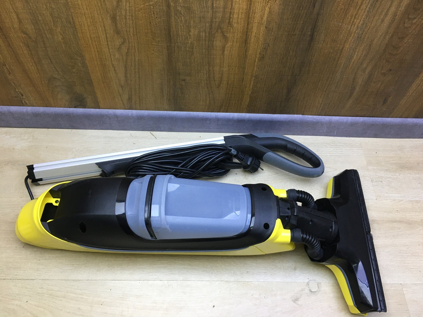 Kärcher 1.055-500.0 Hartbodenreiniger FC 5 2-in-1-Funktion, I30088