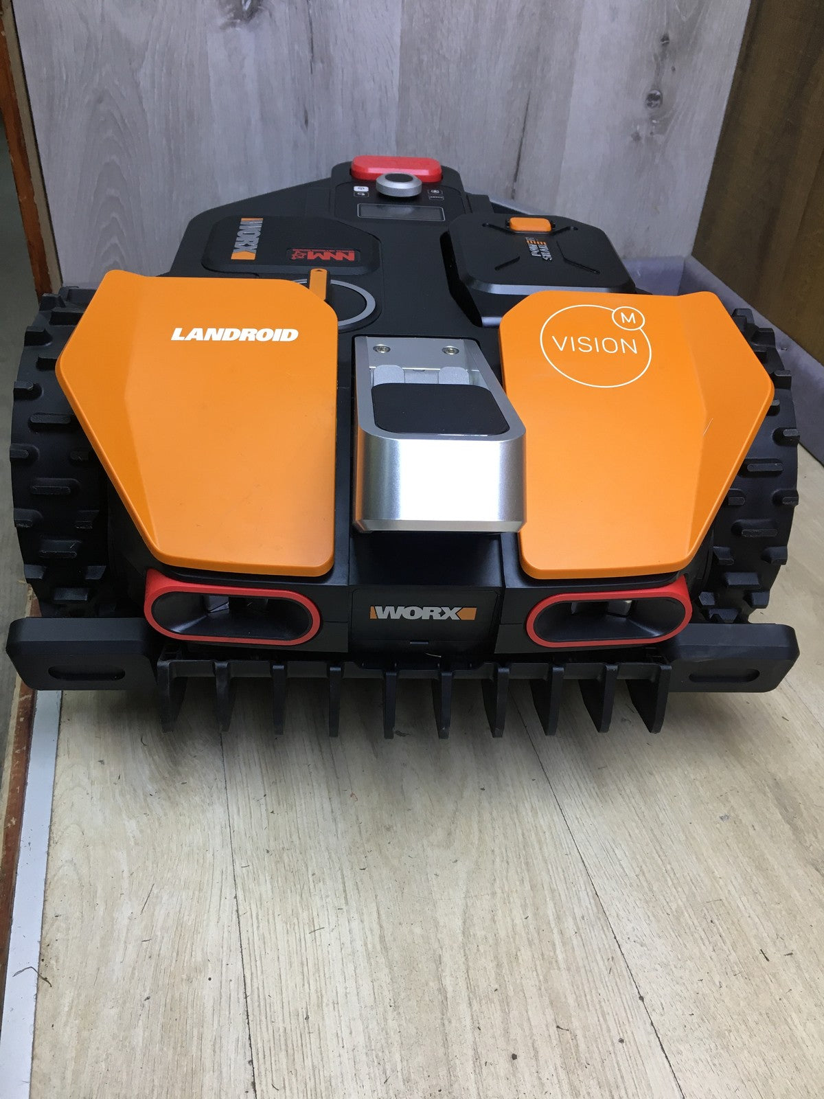 WORX Landroid Vision M600 Mähroboter ohne Begrenzungskabel WR206E.1 I39431