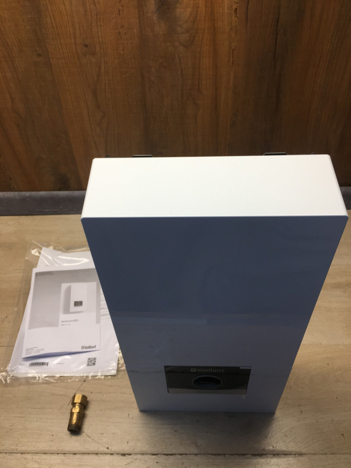 Vaillant elektronischer Durchlauferhitzer VED E 21/8, 21kW, 400V, EEK:A, I39981