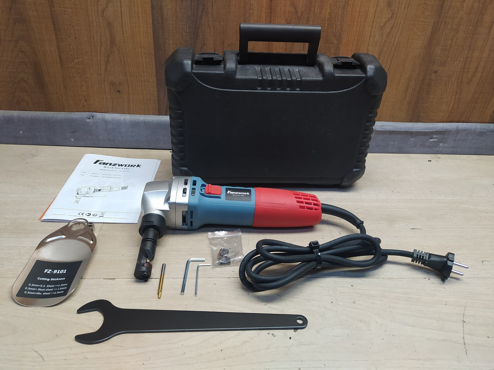 FANZWORK FZ-9101 Knabber Blechknabber 600W, I38639
