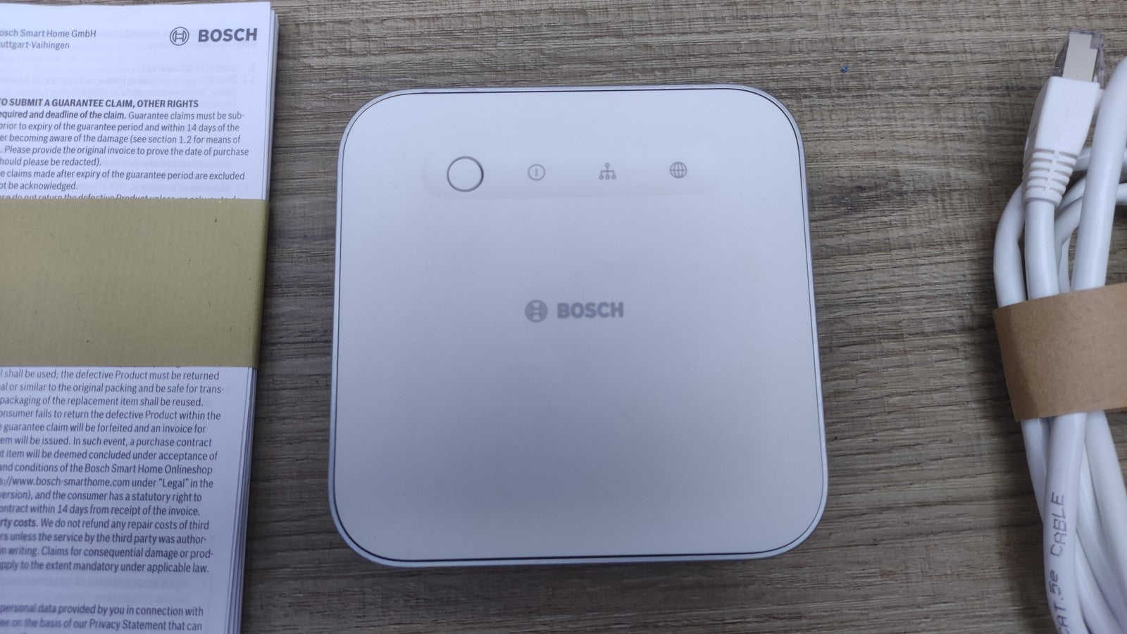 Bosch Smart Home Controller II Gateway zur Steuerung des Bosch Smart Home I35107