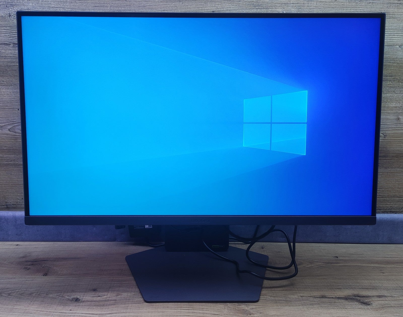 LG UltraGear 27G850A-B 4K Monitor 27" UHD 3840x2160 Nano IPS NVIDIA G-Sync 480Hz