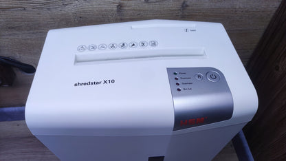 HSM shredstar X10 Aktenvernichter 1045.111, Partikelschnitt 4,5x30 mm, I36740