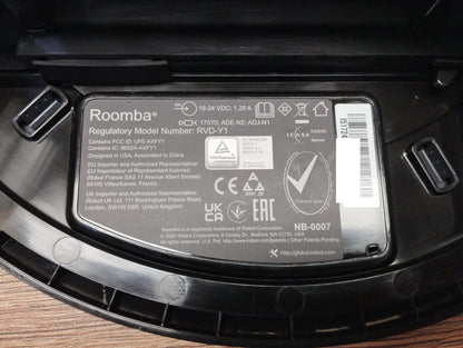 iRobot Roomba Combo i5 Saug-/Wischroboter RVD-Y1, I39750