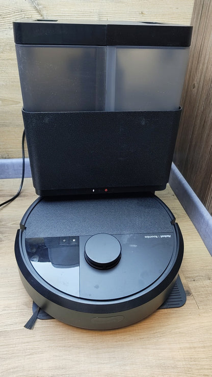 iRobot Roomba Plus Combo Robot Saugroboter mit Wischfunktion RCF-Y1, I39811
