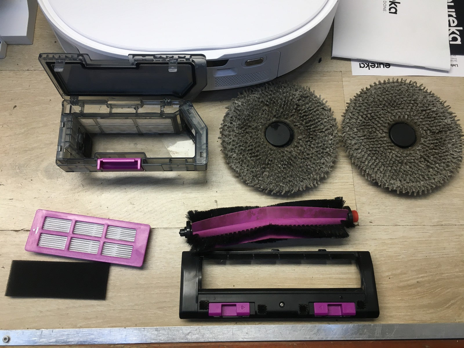 Eureka J15 Pro Ultra Saug- & Wischroboter, I36005