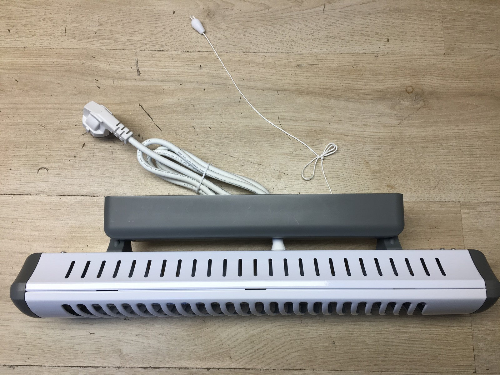 reer EasyHeat Wickeltisch-Wärmestrahler 19040 Wand-Heizstrahler I36608