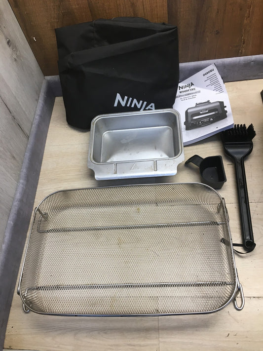 Ninja Woodfire Pro Connect XL Elektrischer BBQ Smoker Grill OG901EUAMZ, I37719