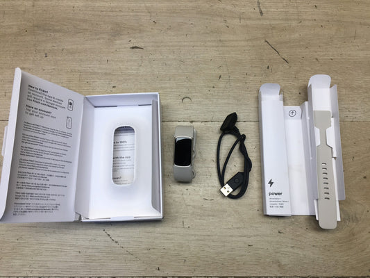 Fitbit Charge 5 Aktivitätstracker FB421, grau, I39177