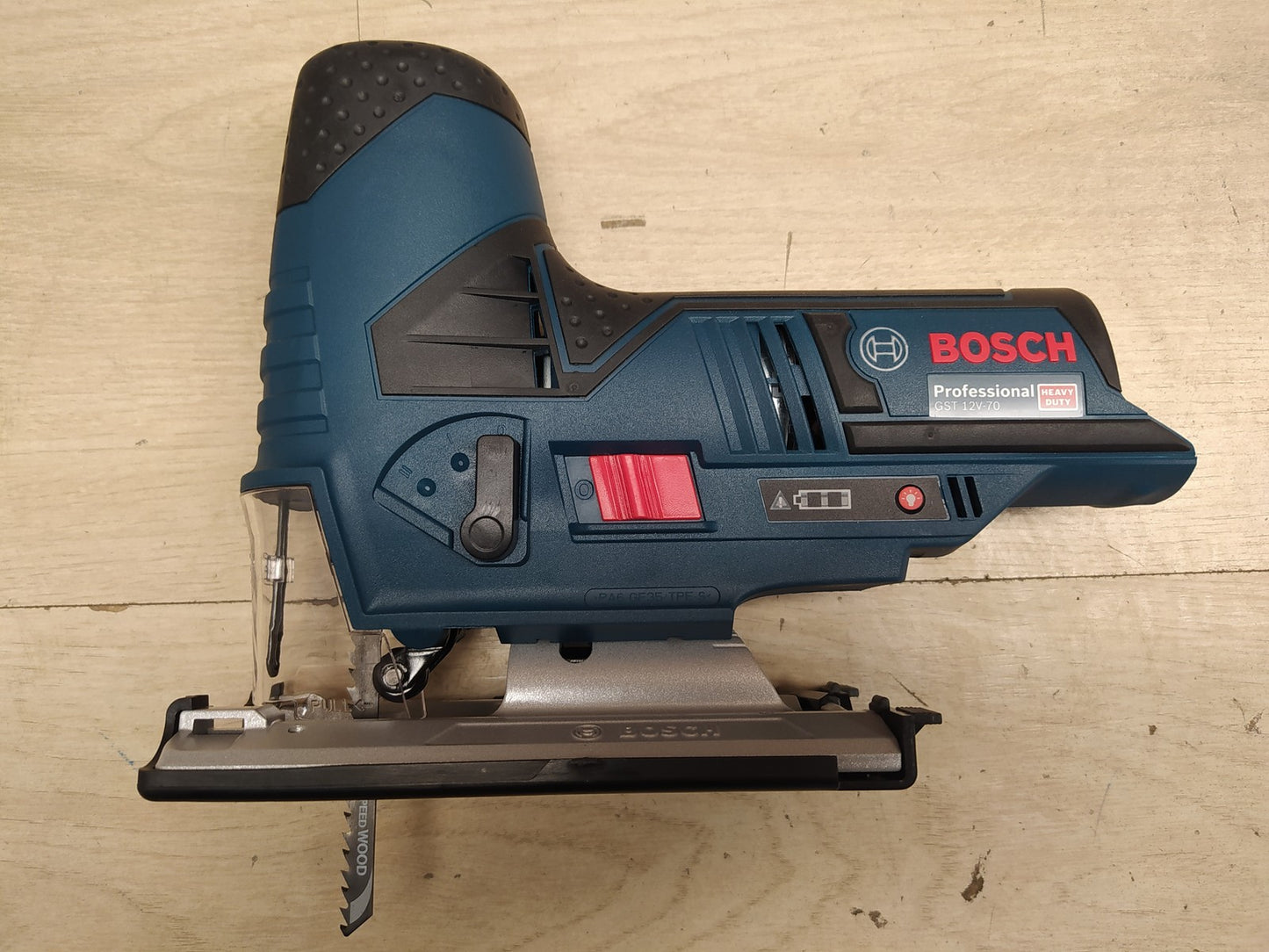 Bosch GST 12V-70 Akku-Pendelhubstichsäge solo, 12V, I37968