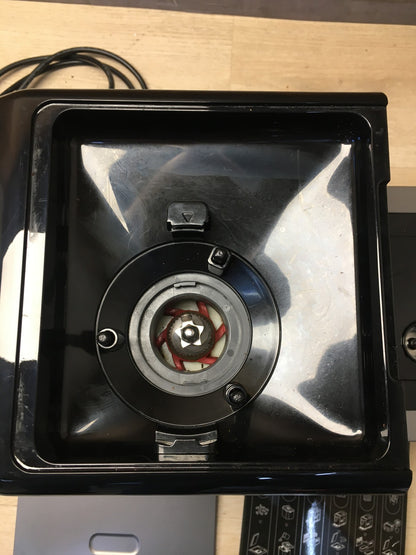 ZACHVO CM9002I-GS Kaffeevollautomat mit Milchbehälter, 20 Bar, I35992