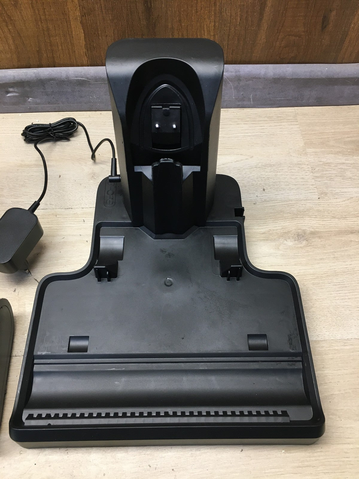 Eureka NEW430BL Kabelloser Nass-/Trockensauger, 230W, I36399