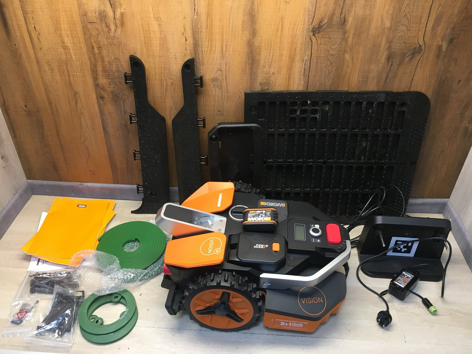 WORX Landroid Vision M600 Mähroboter ohne Begrenzungskabel WR206E.1 I38363