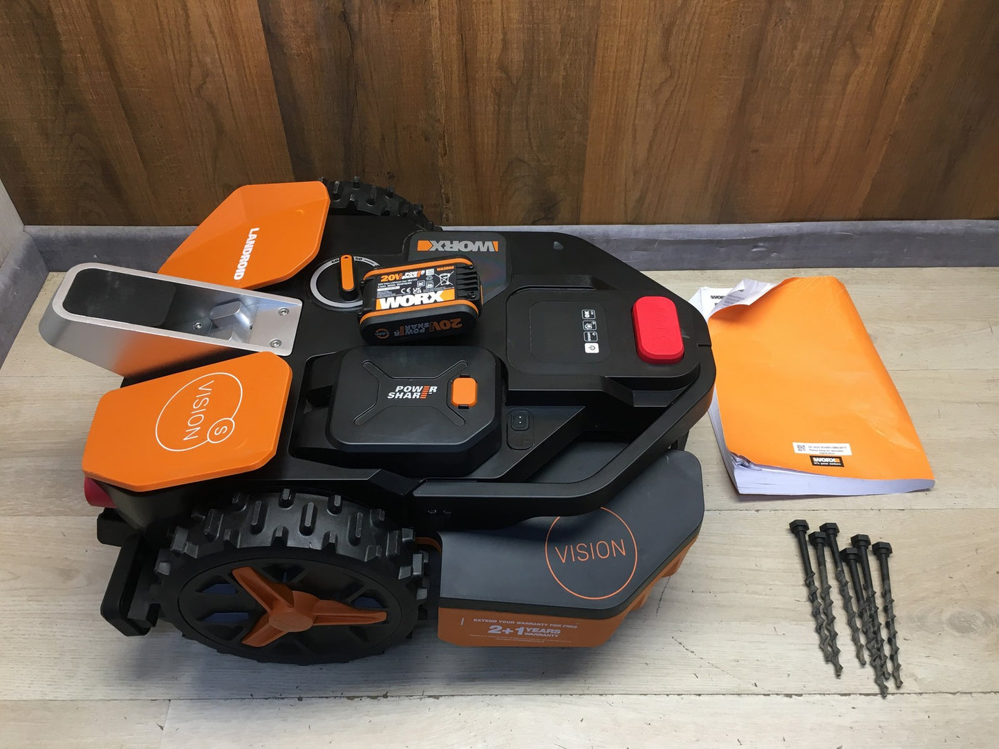 WORX Landroid Vision S250 Mähroboter ohne Begrenzungskabel WR202E, I39305