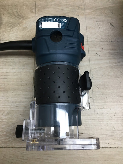 Bosch Professional Kantenfräse GKF 550, I38461