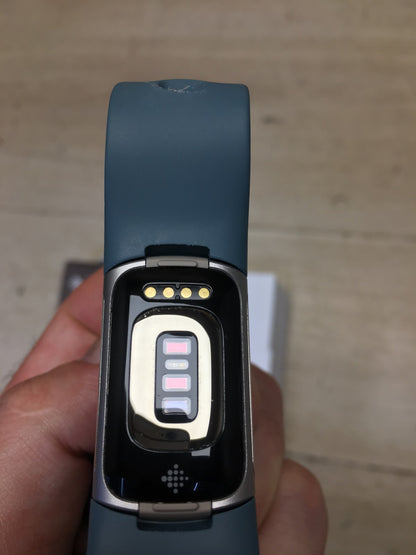 Fitbit Charge 5 Aktivitätstracker FB421, Graublau, I39222