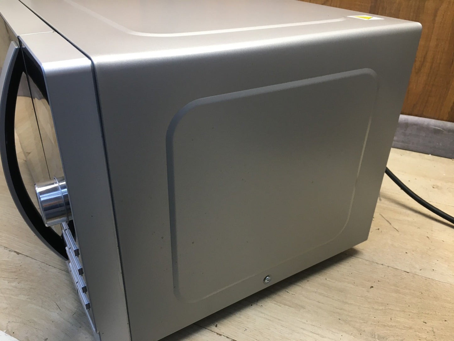 SHARP R843INW Mikrowelle 25 L, 900 W, I38994