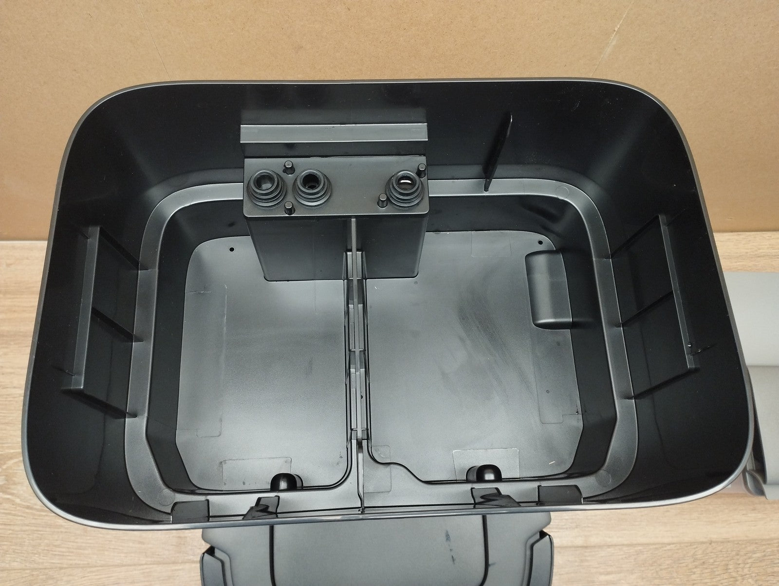 Ecovacs Deebot T80 Omni Saugroboter mit Wischfunktion DEX68, schwarz, I39459