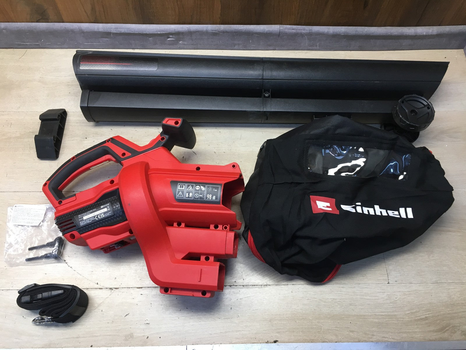 Einhell Akku-Laubsauger VENTURRO 18/210 SOLO, 18 V, I38179