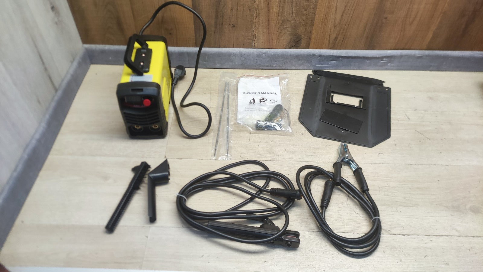 Hlieeosfcn ARC-225 MMA Elektrodenschweißgerät 120A, I38384