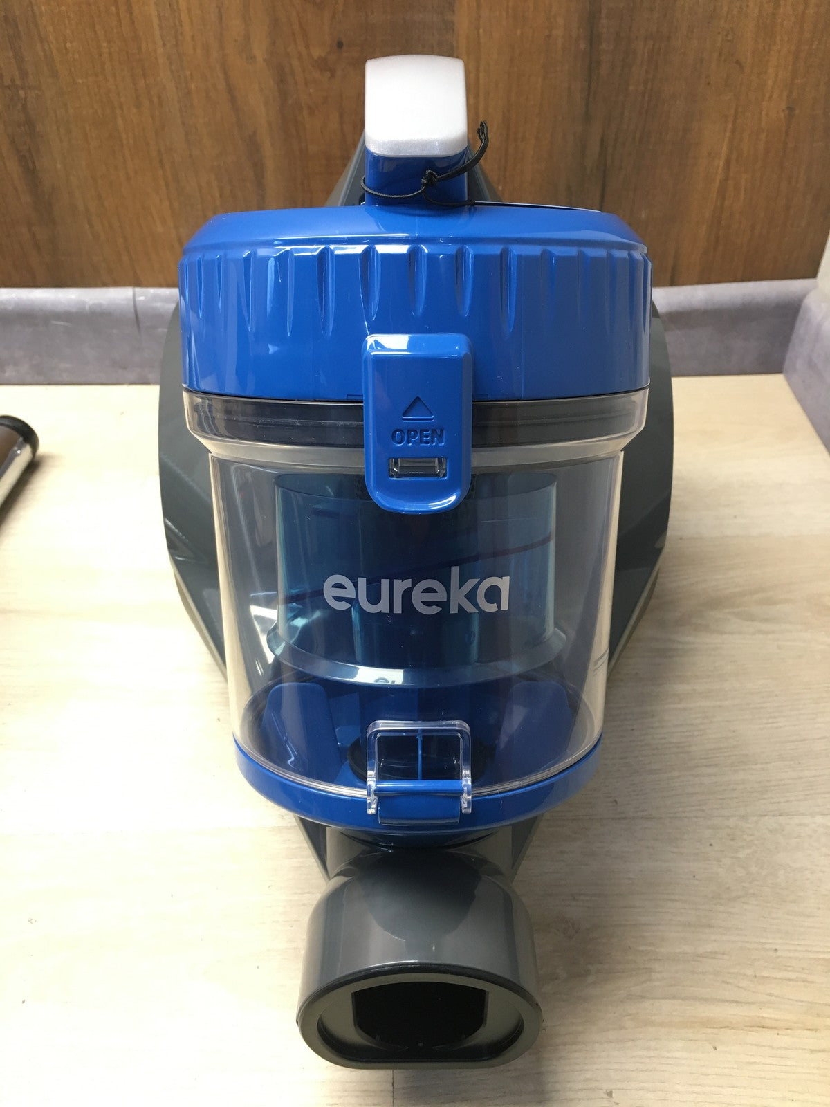 Eureka WhirlWind NEN110A Staubsauger Beutellos, Leistungsstark, I36020