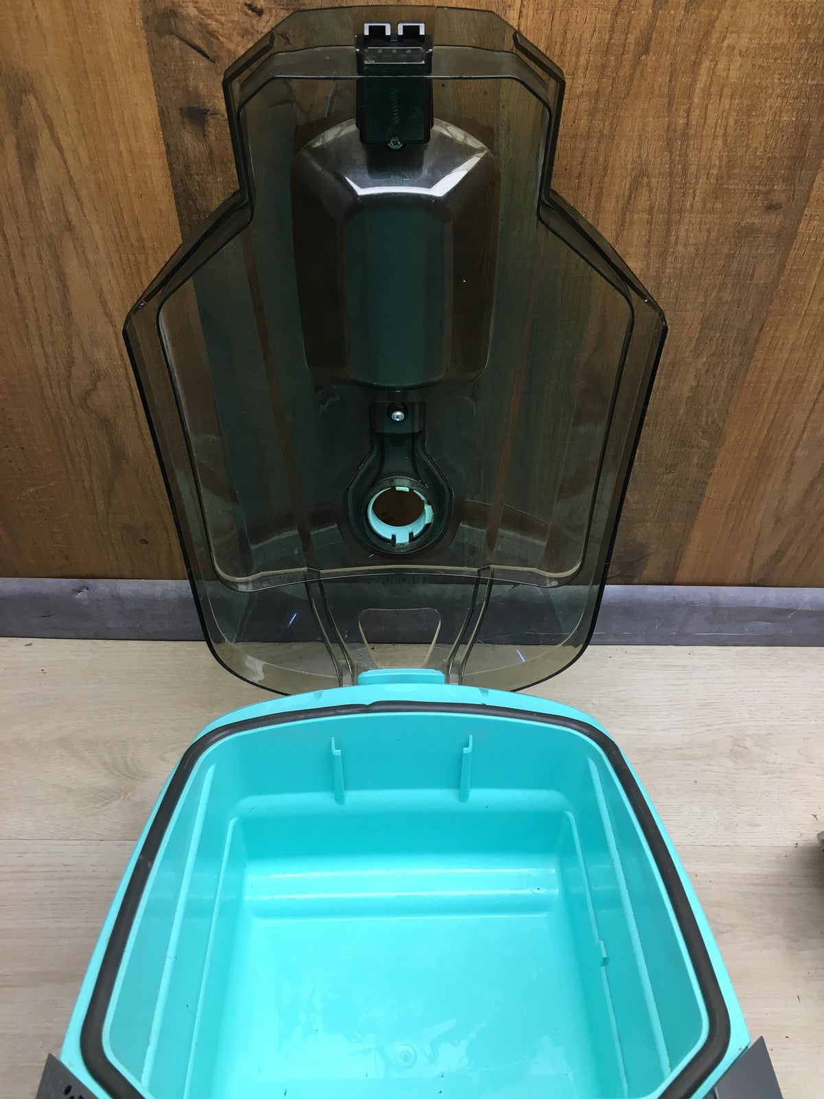 THOMAS Aqua+ Multi CLEAN X10 PARQUET Staubsauger, Waschsauger, beutellos, I36241